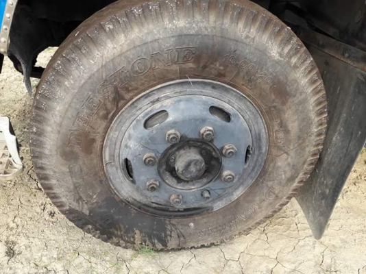 ขายรถแทลเลอร์  HINO 3H  เครื่อง  195   2 เพลา  สภาพดี  พร้อมใช้  พร้อมเล่มทะเบียน  โทร  089-3818694  ดวงนภา