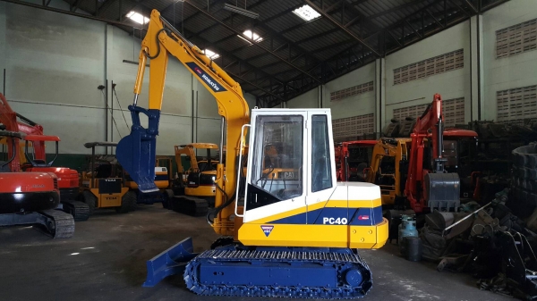 ขาย รถขุด KOMATSU รุ่น PC40-6- มือสองญี่ปุ่น แทรกเหล็กสวย พร้อมหัวเก๋ง สลักบูท เอวแน่น สวย พร้อมใช้งาน อะไหล่หาง่าย มือถือ/LINE ID : 0818753444 ขาย รถขุด KOMATSU รุ่น PC40-6- มือสองญี่ปุ่น แทรกเหล็กสวย พร้อมหัวเก๋ง สลักบูท เอวแน่น สวย พร้อมใช้งาน อะไหล่หาง่าย มือถือ/LINE ID : 0818753444