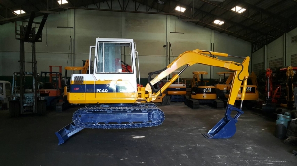 ขาย รถขุด KOMATSU รุ่น PC40-6- มือสองญี่ปุ่น แทรกเหล็กสวย พร้อมหัวเก๋ง สลักบูท เอวแน่น สวย พร้อมใช้งาน อะไหล่หาง่าย มือถือ/LINE ID : 0818753444 ขาย รถขุด KOMATSU รุ่น PC40-6- มือสองญี่ปุ่น แทรกเหล็กสวย พร้อมหัวเก๋ง สลักบูท เอวแน่น สวย พร้อมใช้งาน อะไหล่หาง่าย มือถือ/LINE ID : 0818753444