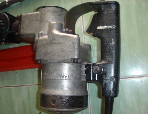 ขายสกัดไฟฟ้า (แย็ก) makita รุ่น HM1201