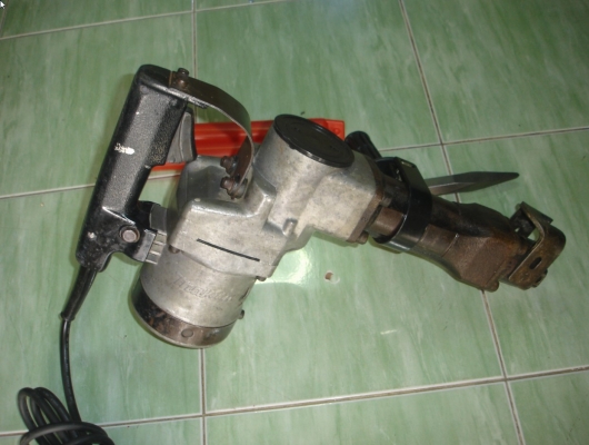 ขายสกัดไฟฟ้า (แย็ก) makita รุ่น HM1201