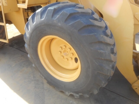 รถสวยๆครับ CAT 910G นำเข้าจากญี่ปุ่น สภาพนี้ไม่ต้องคิดนาน โทร.090-986-2521 อ๊อบ