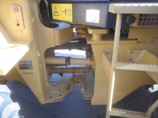 รถสวยๆครับ CAT 910G นำเข้าจากญี่ปุ่น สภาพนี้ไม่ต้องคิดนาน โทร.090-986-2521 อ๊อบ