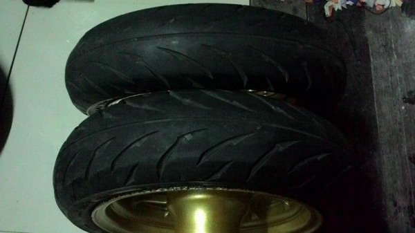 ล้อแม็กแท้ ติดรถ MSX ตัวใหม่ กับ ตัวเก่า ตามในรูปครับ ล้อแม็กแท้ ติดรถ MSX ตัวใหม่ กับ ตัวเก่า ตามในรูปครับ