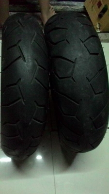 ล้อแม็กแท้ ติดรถ MSX ตัวใหม่ กับ ตัวเก่า ตามในรูปครับ ล้อแม็กแท้ ติดรถ MSX ตัวใหม่ กับ ตัวเก่า ตามในรูปครับ