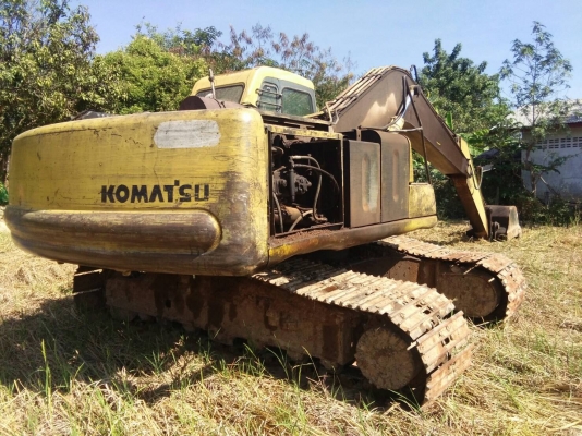 KOMATSU PC200-6 ราคา 475,000 บาท เครื่อง6BD1-Turbo ดี ปั้มแรง โช่หนา เอวแน่ใหม่  ไฟฟ้าตีด  เอกสารเล่มทะเบียน
