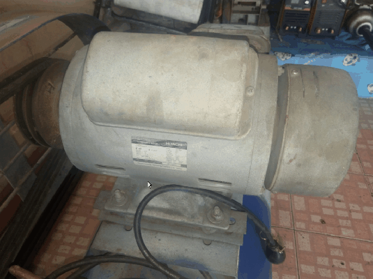 -ขายปั๊มลม PUMA 2HP/ MOTOR HITACHI 2HP. -ขายปั๊มลม PUMA 2HP/ MOTOR HITACHI 2HP.