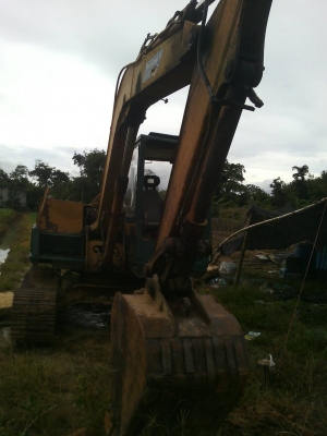 KOMATSU PC60-5 รถบอดี้ไม่ค่อยสวย แต่พร้อมใช้งาน ยังใช้งานอยู่ เครื่องดี ราคาต่อรองได้ สนใจติดต่อ 087