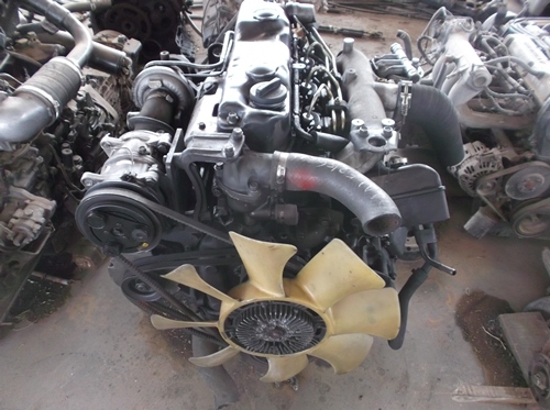 ขายเครื่องพร้อมเกียร์ MITSUBISHI  4D34 TURBO  เครื่องนอก มีหมายเลข