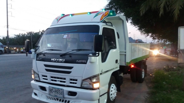 6ล้อดั้มพ์ ISUZU NPR 130แรงม้า รถเครื่องดี คัทซีสวย พร้อมใช้งาน ราคาต่อรองได้ เล่มพร้อม สนใจติดต่อ 0872976734