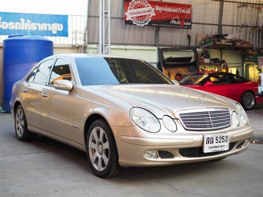 Mercedes Benz E220 CDI Classic สีน้ำตาล ปี 2005 Mercedes Benz E220 CDI Classic สีน้ำตาล ปี 2005