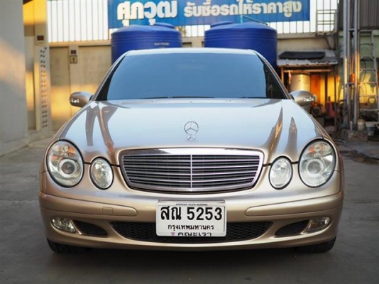 Mercedes Benz E220 CDI Classic สีน้ำตาล ปี 2005 Mercedes Benz E220 CDI Classic สีน้ำตาล ปี 2005