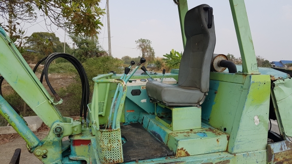 ขายด่วนรถแบคโฮKUBOTAคูโบต้าKH26เทียบเท่าPC30เครื่องคูโบต้า3สูบดีปั่มแรงรถนอกเพิ่งนำเข้ามาใหม่ยังไม่เคยใช้งานในเมืองไทยเลย ขายด่วนรถแบคโฮKUBOTAคูโบต้าKH26เทียบเท่าPC30เครื่องคูโบต้า3สูบดีปั่มแรงรถนอกเพิ่งนำเข้ามาใหม่ยังไม่เคยใช้งานในเมืองไทยเลย