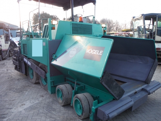 ถึงไทยเร็วๆนี้ครับ รถปูผิวทาง VOGELE : SUPER1804