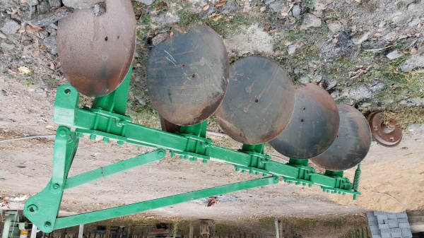 ขายพาน 5 ถอดจาก John Deer เครื่อง8 สูบ