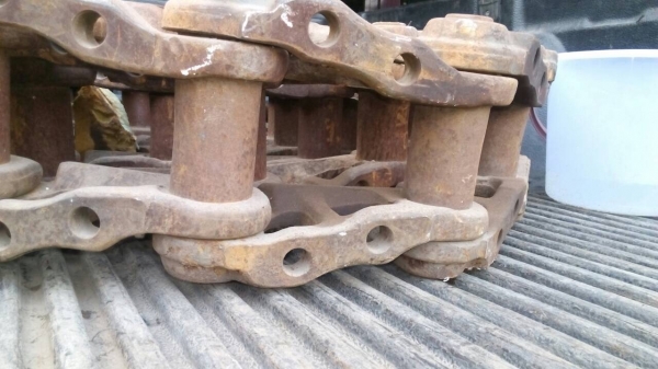 ขายโซ่ รถแมคโค CAT-320 ใส่ได้หลายรุ่น 1-2-B-D ใส่โกเบ SK-200-3-5-8 มีเส้นเดียว ขายไม่แพงครับ ขายโซ่ รถแมคโค CAT-320 ใส่ได้หลายรุ่น 1-2-B-D ใส่โกเบ SK-200-3-5-8 มีเส้นเดียว ขายไม่แพงครับ