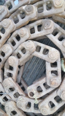 ขายโซ่ รถแมคโค CAT-320 ใส่ได้หลายรุ่น 1-2-B-D ใส่โกเบ SK-200-3-5-8 มีเส้นเดียว ขายไม่แพงครับ ขายโซ่ รถแมคโค CAT-320 ใส่ได้หลายรุ่น 1-2-B-D ใส่โกเบ SK-200-3-5-8 มีเส้นเดียว ขายไม่แพงครับ