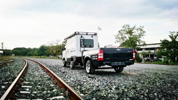 ขายครับ 48000บาท อย่างหล่อ ปลั๊กไฟครบ ล้อแม็ก17x9" มีกล่องเก็บของด้านหน้า หัวบอล 2" รถเก๋งลากได้ครับ 083 5996979 ขายครับ 48000บาท อย่างหล่อ ปลั๊กไฟครบ ล้อแม็ก17x9" มีกล่องเก็บของด้านหน้า หัวบอล 2" รถเก๋งลากได้ครับ 083 5996979