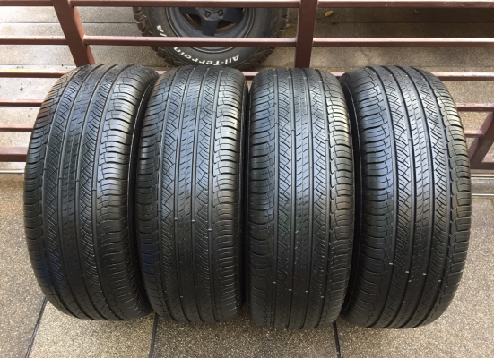 ยาง Michelin 265 70 16 ปี13 ดอกเต็ม ไม่มีปะ ราคาไม่แพง