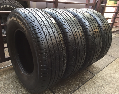 ยาง Michelin 265 70 16 ปี13 ดอกเต็ม ไม่มีปะ ราคาไม่แพง