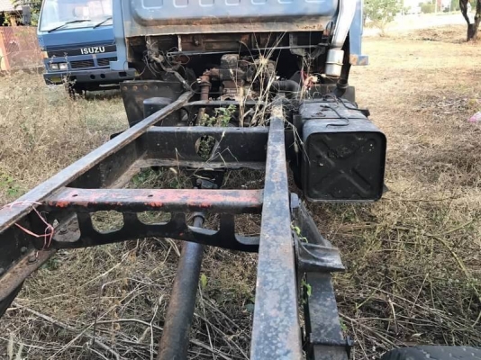 ISUZU NPR59LU5M รถห้าง 165,000 บาท ปี 36 เครื่อง 4BD1-115 แรง  ขายตามสภาพ เอกสารเล่มภาษีขาด 3 ปี