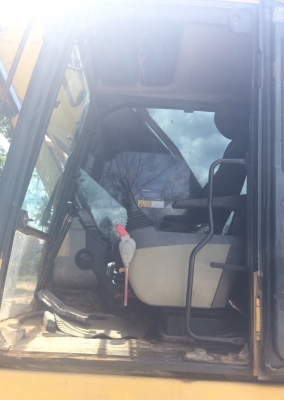 ขายแบคโฮ KOMATSU PC200-8 แอร์ไฟฟ้าเอกสารพร้อม สนใจโทร 081-970-1072