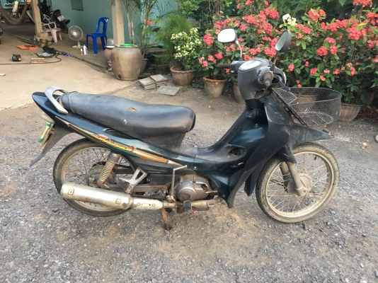 รถเครื่องยาม่าห้าสภาพดี4จังหวะเครื่องติดง่ายคับ