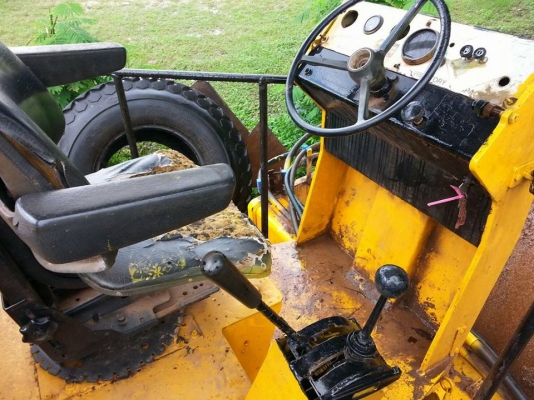 ขายรถบดสั่นสะเทือน สภาพพร้อมใช้ ราคา450,000 สนใจโทร 090-8588220 093-3258446 www.narong2truck.com www.truck.in.th/498 เพจ Facebook ณรงค์ ซื้อขายรถมือสอง กลุ่ม Facebook ณรงค์ ซื้อขายรถมือสอง ขายรถบดสั่นสะเทือน สภาพพร้อมใช้ ราคา450,000 สนใจโทร 090-8588220 093-3258446 www.narong2truck.com www.truck.in.th/498 เพจ Facebook ณรงค์ ซื้อขายรถมือสอง กลุ่ม Facebook ณรงค์ ซื้อขายรถมือสอง