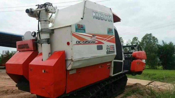 ขายรถเกี่ยวข้าว DC95GM พร้อมเทรลเลอร์ลากจูง สภาพสวยพร้อมใช้งาน ราคา590,000 สนใจโทร 090-8588220คุณนะ 093-3258446คุณบิว เว็บไซต์ส่วนตัว www.narong2truck.com www.truck.in.th/498 ID: narong498 ID: 0933258446 เพจ Facebook ณรงค์ ซื้อขายรถมือสอง กลุ่ม Facebook ณ ขายรถเกี่ยวข้าว DC95GM พร้อมเทรลเลอร์ลากจูง สภาพสวยพร้อมใช้งาน ราคา590,000 สนใจโทร 090-8588220คุณนะ 093-3258446คุณบิว เว็บไซต์ส่วนตัว www.narong2truck.com www.truck.in.th/498 ID: narong498 ID: 0933258446 เพจ Facebook ณรงค์ ซื้อขายรถมือสอง กลุ่ม Facebook ณ