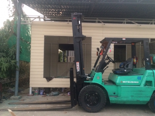 ขายฟอร์คลิฟต์ สนใจติดต่อคุณตี๋ 0819830645