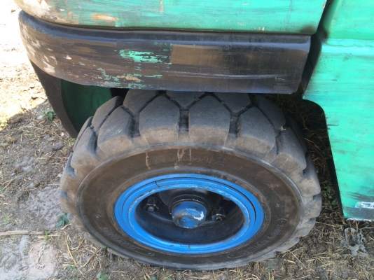 ขายฟอร์คลิฟต์ สนใจติดต่อคุณตี๋ 0819830645