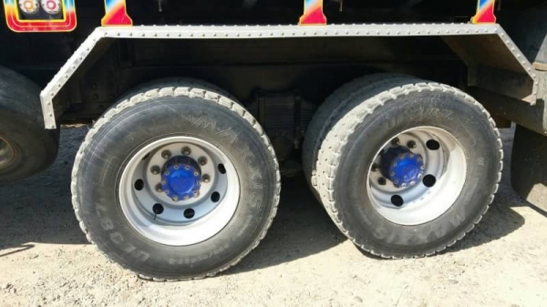 ขาย 2,680,000 ISUZU 360 ปี 57 วิ่ง 200,000 กม. แม่ลูกดั้ม(อู่ ส.สุพัตร์)แม่ยาว 6.40 ม.ลูก 3 คาน  ยาว 6.80 ม.กว้าง 2.55 นอกสูง 1.70 ม.