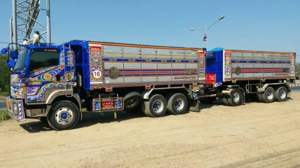 ขาย 2,680,000 ISUZU 360 ปี 57 วิ่ง 200,000 กม. แม่ลูกดั้ม(อู่ ส.สุพัตร์)แม่ยาว 6.40 ม.ลูก 3 คาน  ยาว 6.80 ม.กว้าง 2.55 นอกสูง 1.70 ม.