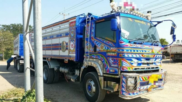 ขาย 2,680,000 ISUZU 360 ปี 57 วิ่ง 200,000 กม. แม่ลูกดั้ม(อู่ ส.สุพัตร์)แม่ยาว 6.40 ม.ลูก 3 คาน  ยาว 6.80 ม.กว้าง 2.55 นอกสูง 1.70 ม.