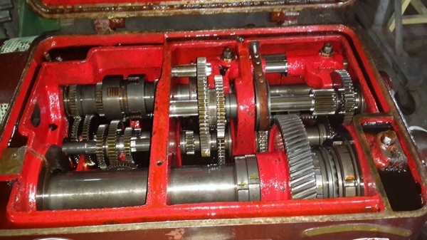 เครื่องกลึงโบราณ ขนาดยาว 9 ฟุตสภาพมากกว่า 85\% 0814583376 เอก ครับ เครื่องกลึงโบราณ ขนาดยาว 9 ฟุตสภาพมากกว่า 85\% 0814583376 เอก ครับ