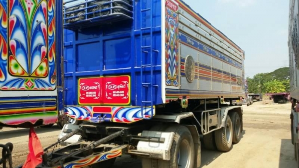 ขาย 2,680,000 ISUZU 360 ปี 57 วิ่ง 200,000 กม. แม่ลูกดั้ม(อู่ ส.สุพัตร์)แม่ยาว 6.40 ม.ลูก 3 คาน  ยาว 6.80 ม.กว้าง 2.55 นอกสูง 1.70 ม.