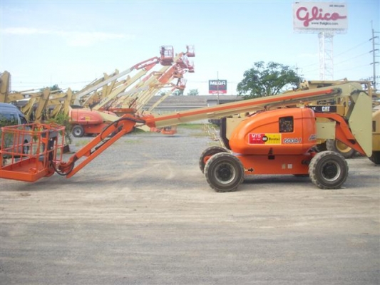 ขายรถกระเช้า JLG บูมศอก 600AJ สูง 18.46 เมตร  มือสอง ปรับสภาพแล้ว พร้อมใช้งาน ราคาถูกสุดๆ