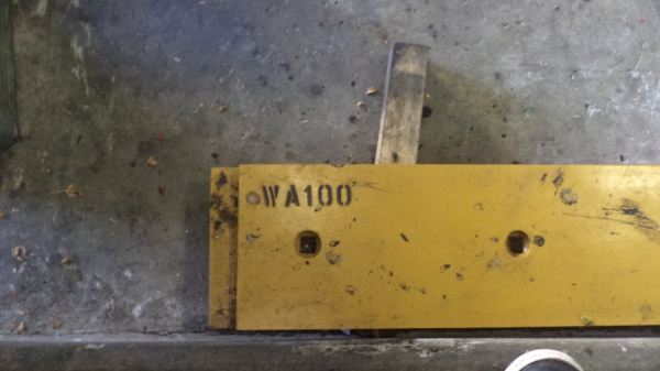 ใบมีดรถตักคุณภาพ wa400-300-200-100 มีจำหน่ายครับ ใบมีดรถตักคุณภาพ wa400-300-200-100 มีจำหน่ายครับ