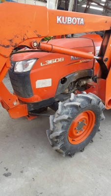 ขายรถไถคูโบต้าL3608DTปี55มีชุดตักขายตามสภาพ