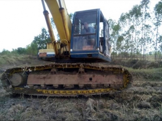 KOBELCO SK200 MARK 3 ราคา 695,000 บาท เครื่องดี. ปั้มแรง ไฟฟ้าตัด โช่ใหม่ 2 ข้าง เอวแน่น เอกสารเล่มทะเบียน KOBELCO SK200 MARK 3 ราคา 695,000 บาท เครื่องดี. ปั้มแรง ไฟฟ้าตัด โช่ใหม่ 2 ข้าง เอวแน่น เอกสารเล่มทะเบียน