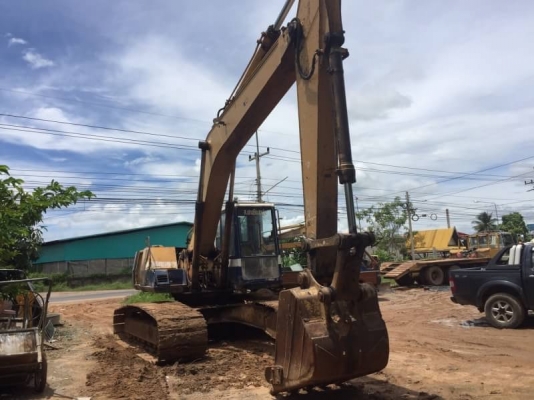 KOMATSU PC200-5 ไฟฟ้าครบ 495,000 บาท เครื่องดี ปั้มดี โช่หนา เอวขยับ ช่วงล่างเต็ม แอร์มี เอกสารเล่มทะเบียน