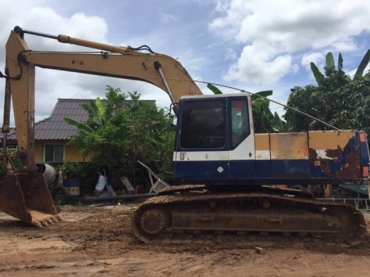 KOMATSU PC200-5 ไฟฟ้าครบ 495,000 บาท เครื่องดี ปั้มดี โช่หนา เอวขยับ ช่วงล่างเต็ม แอร์มี เอกสารเล่มทะเบียน