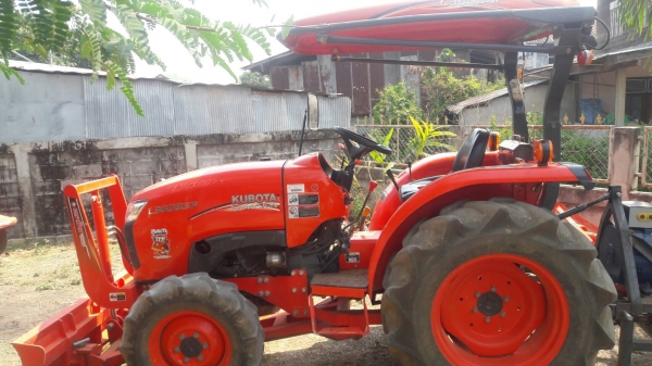 รถไถ 36 แรงปี 58 อุปกร 3 อย่าง ซ. ม 500 นิด ฯฯ มือเดียวป้ายแดง ราคาเบาฯฯ 365000 บาท วันทูคอล 098 668-3479 dtac 094 283-9369 สิทธิ์ คับ รถไถ 36 แรงปี 58 อุปกร 3 อย่าง ซ. ม 500 นิด ฯฯ มือเดียวป้ายแดง ราคาเบาฯฯ 365000 บาท วันทูคอล 098 668-3479 dtac 094 283-9369 สิทธิ์ คับ