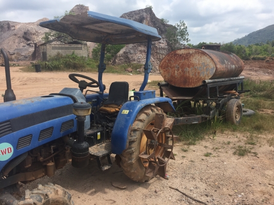 รถไถEURO28di 4WD...รถใช้งานอยู่ ใช้ลากถังน้ำเท่านั้น