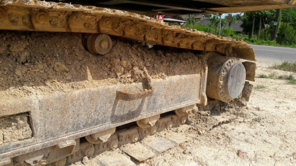รถขุดSUMITOMO 280 FA รถเดิม ..รถใช้งานอยู่ โซ่หนาช่วงล่างสวย เครื่องแห้ง ปั้มแห้ง..