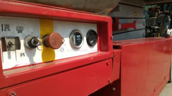 ราคาพิเศษ 190,000 บาท!! รถกระเช้า รุ่น : 2647ES รหัสสินค้า : 81004681 Tel.081-8283376, 087-6773704