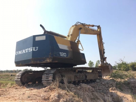 ขายเหมา 2 คัน ราคา 495,000 บาท  KOMATSU PC120-5 และ เทเลอร ISUZU หัวยาว 1 เพลา ไม่มีเล่มทะเบียน