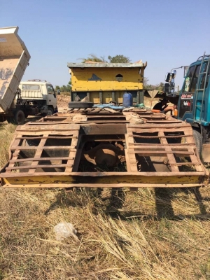 ขายเหมา 2 คัน ราคา 495,000 บาท  KOMATSU PC120-5 และ เทเลอร ISUZU หัวยาว 1 เพลา ไม่มีเล่มทะเบียน