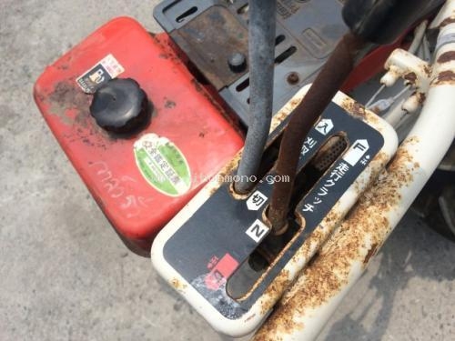 ราคาพิเศษ!! รถเกี่ยวข้าวเดินตาม MITSUBISHI MB560 เพียง 25,000 บาท รหัสสินค้า : 80903801 www.nihonmono.com ราคาพิเศษ!! รถเกี่ยวข้าวเดินตาม MITSUBISHI MB560 เพียง 25,000 บาท รหัสสินค้า : 80903801 www.nihonmono.com