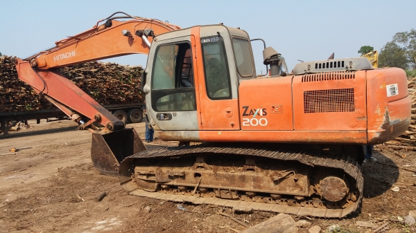 ขาย 975,000 HITACHI ZX 200-1 เครื่องดี ปั้มแรง ไฟฟ้าอุปกรครบแต่ต้องเช็ค ช่วงล่างเต็ม เอกสารชุดจดทะเบียน รถอยู่ สระแก้ว 090-772-3710 090-772-3708